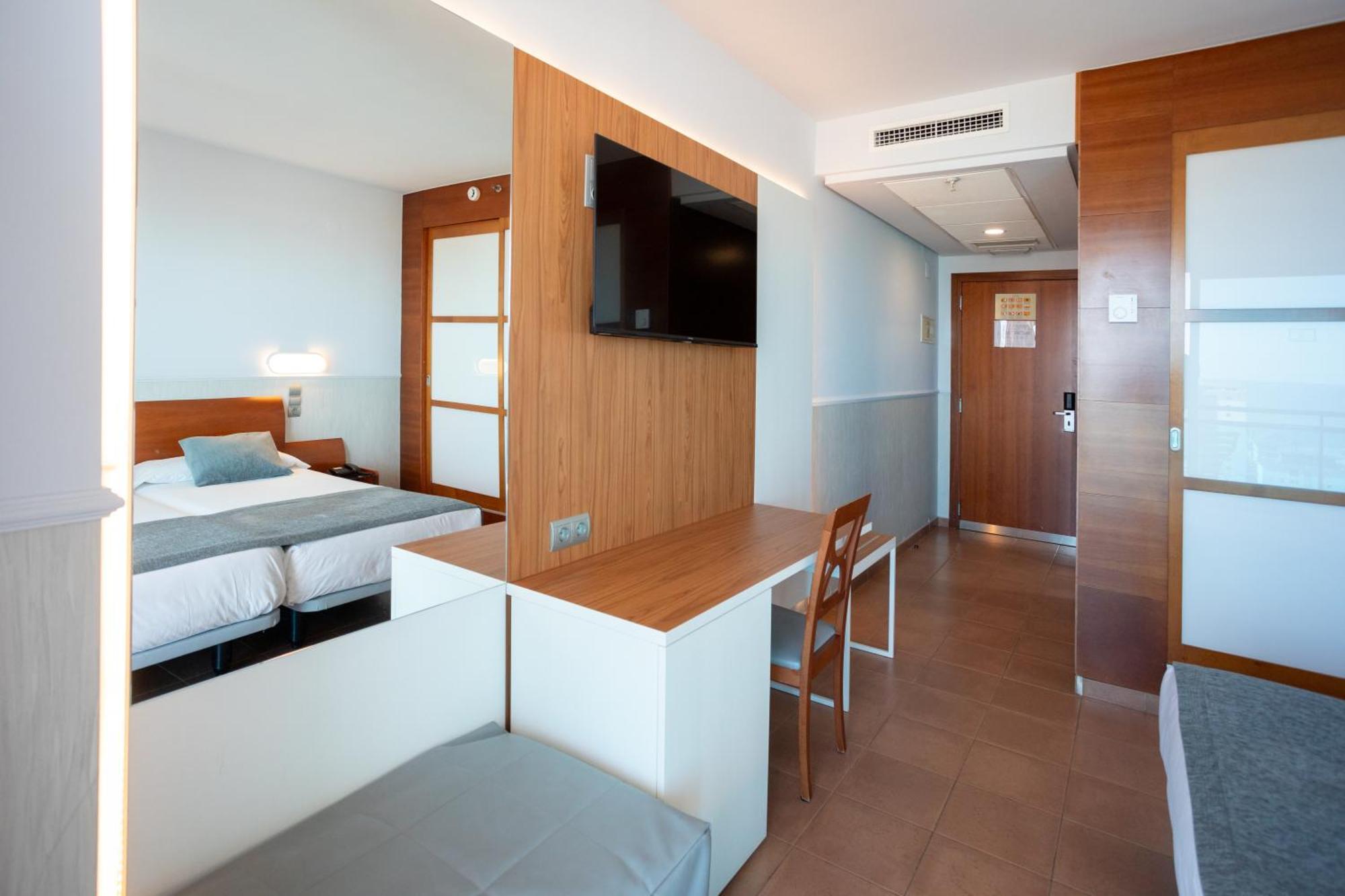 Hotel Cibeles Playa Gandia Room photo